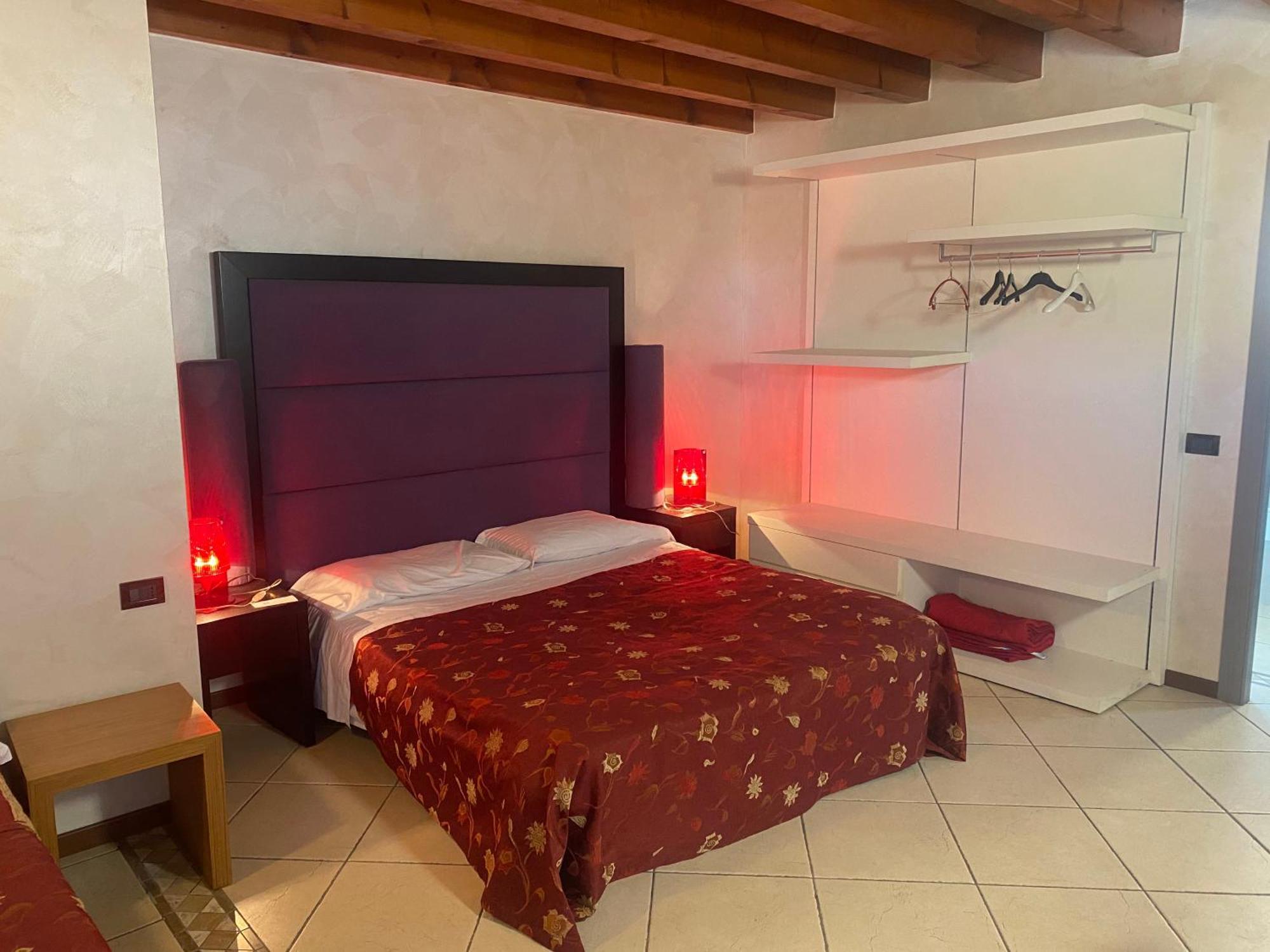 Albergo Le Piante 마네르바 델 가르다 외부 사진
