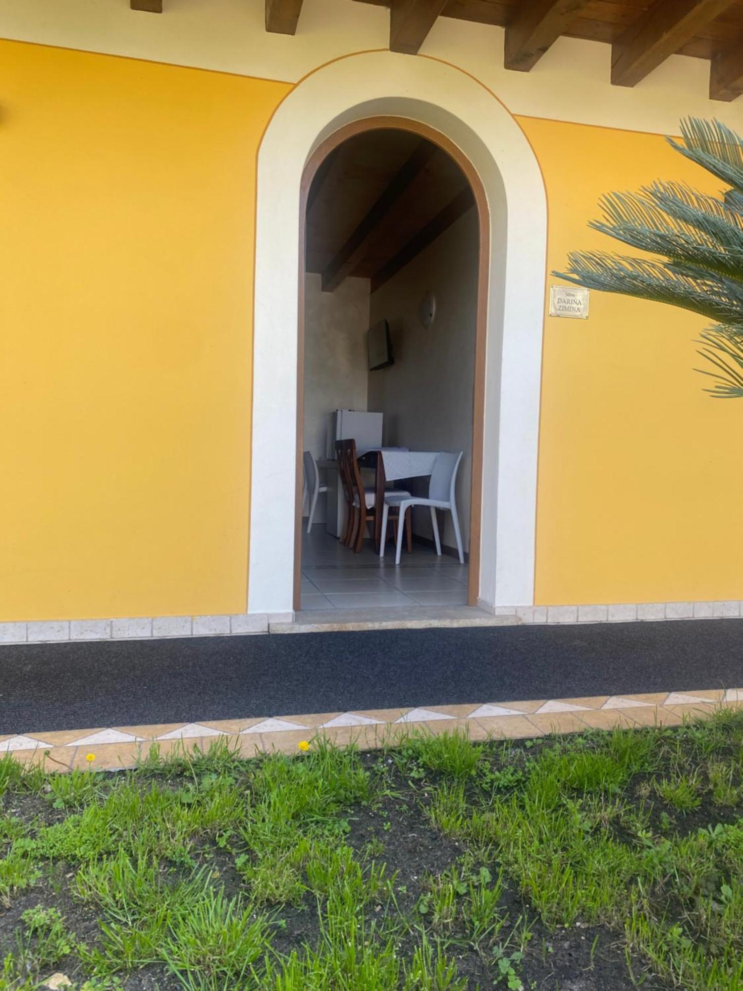 Albergo Le Piante 마네르바 델 가르다 외부 사진
