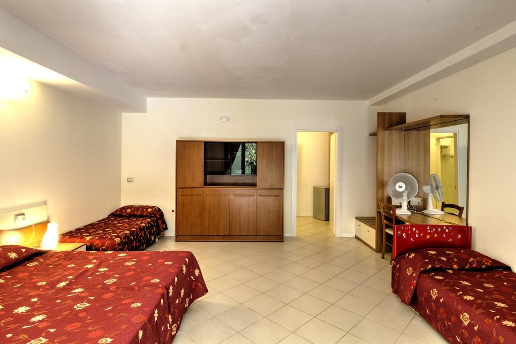 Albergo Le Piante 마네르바 델 가르다 외부 사진