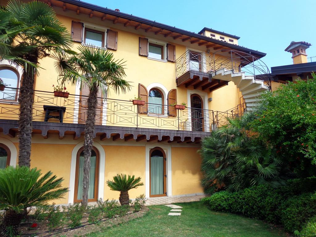 Albergo Le Piante 마네르바 델 가르다 외부 사진